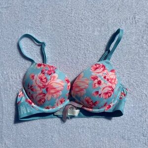 Victoria’s Secret PINK Super Push Up Bra 32A